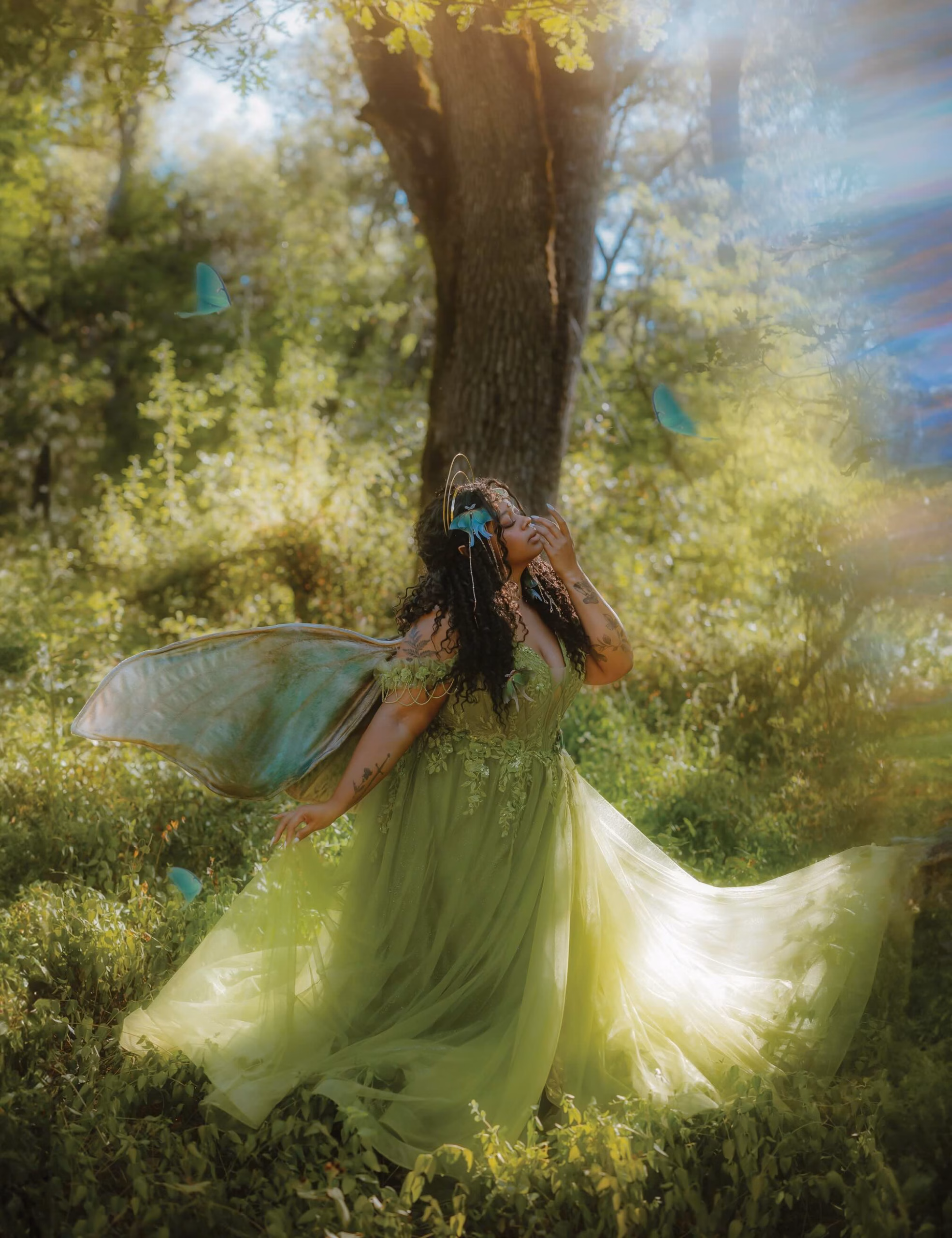 Jasmine-LaFleur-Ileah Lutz of Propel the Moon Photography-01 LUNA MOTH Photos: Propel the Moon Photography @propelthemoon_photography Model: Aundi Lanaé @aundi_lanae